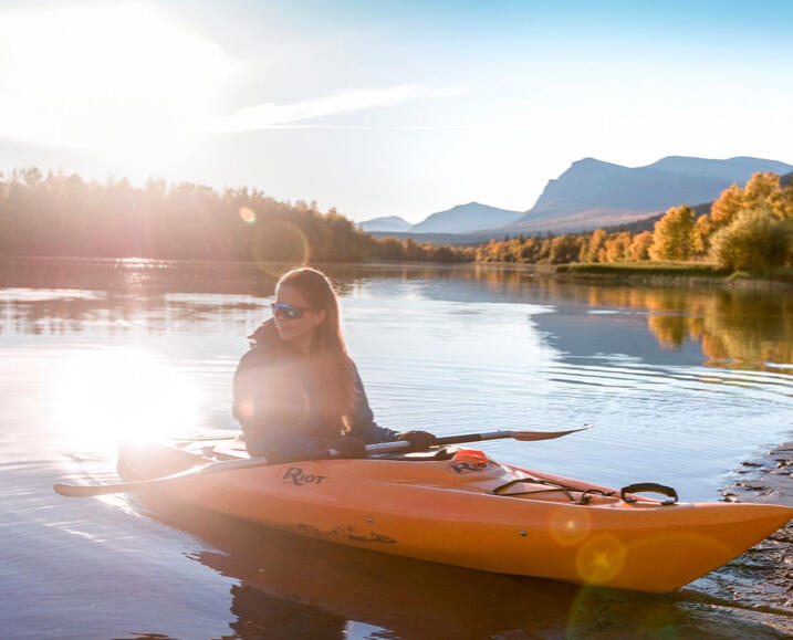 Kayaking on Vitträsket Lake